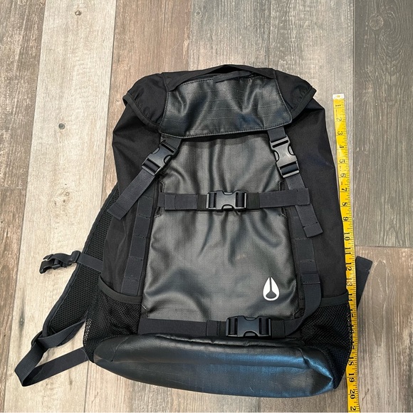 NIXON Landlock II All Black Polyester Backpack Computer padded - Picture 4 of 7